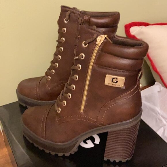 GBG Los Angeles Women's Sheeva Heeled Platform Lug Sole Booties - Picture 2 of 8